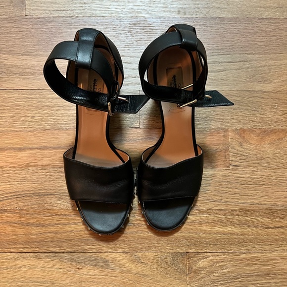 Valentino Garavani Shoes - Valentino Black Leather Soul Rockstud Ankle Strap Block Heel Sandals Size 38